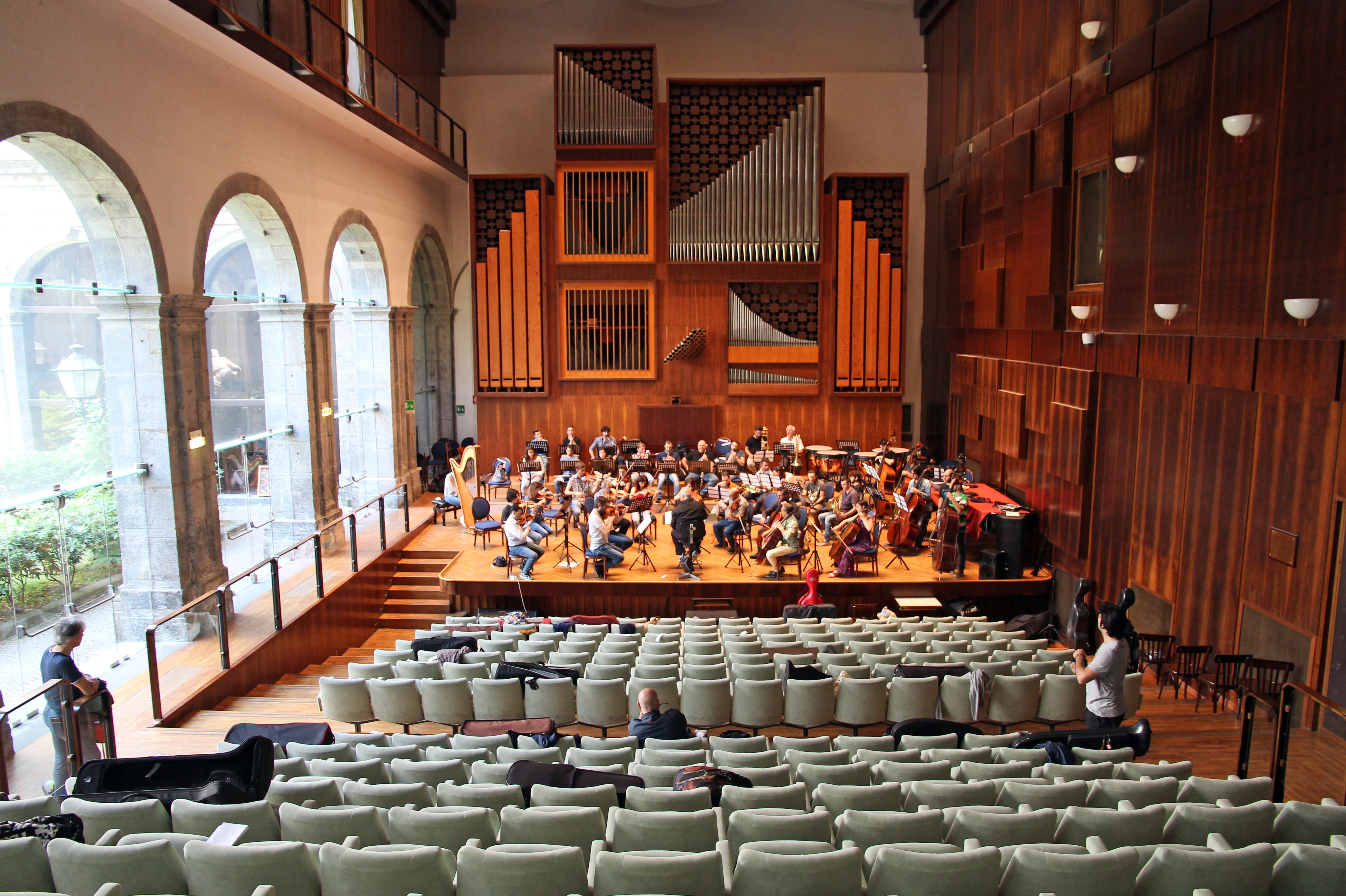 la sala scarlatti del conservatorio di napoli