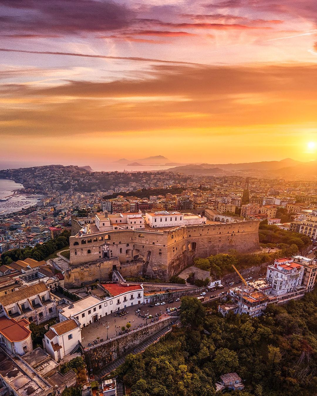 Da Castel Sant'Elmo il panorama a 360° più bello di Napoli: i castelli di Napoli | Napoli Vivere