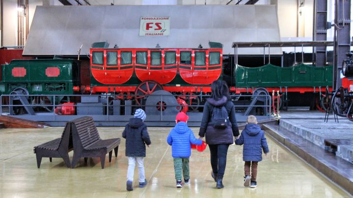 Museo-Nazionale-ferroviario-di-Pietrarsa-Festa-della-Mamma-scaled.jpg