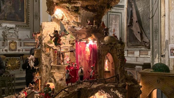 Presepio-di-Pasqua-Ph-Facebook-I-Sedili-di-Napoli-Custodi-della-nostra-Storia-1.jpg