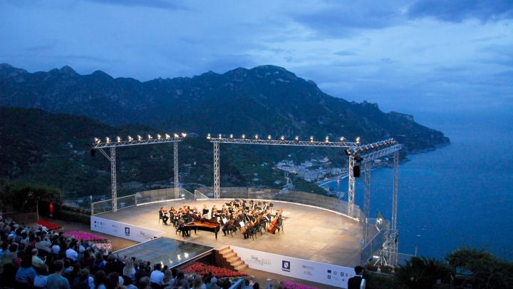 Ravello-Festival-2018-Programma-dei-Concerti-e-Spettacoli.jpg