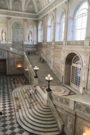 Un Sabato da Re: aperture straordinarie serali di Palazzo Reale di Napoli a 5 €