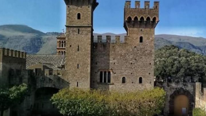 castello-di-Lauro.jpg