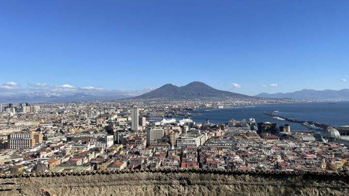 ndv-panorama-vesuvio-sole-san-martino-vomero.jpeg