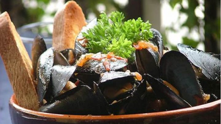 zuppa-di-cozze-napoletana-ricetta.jpg